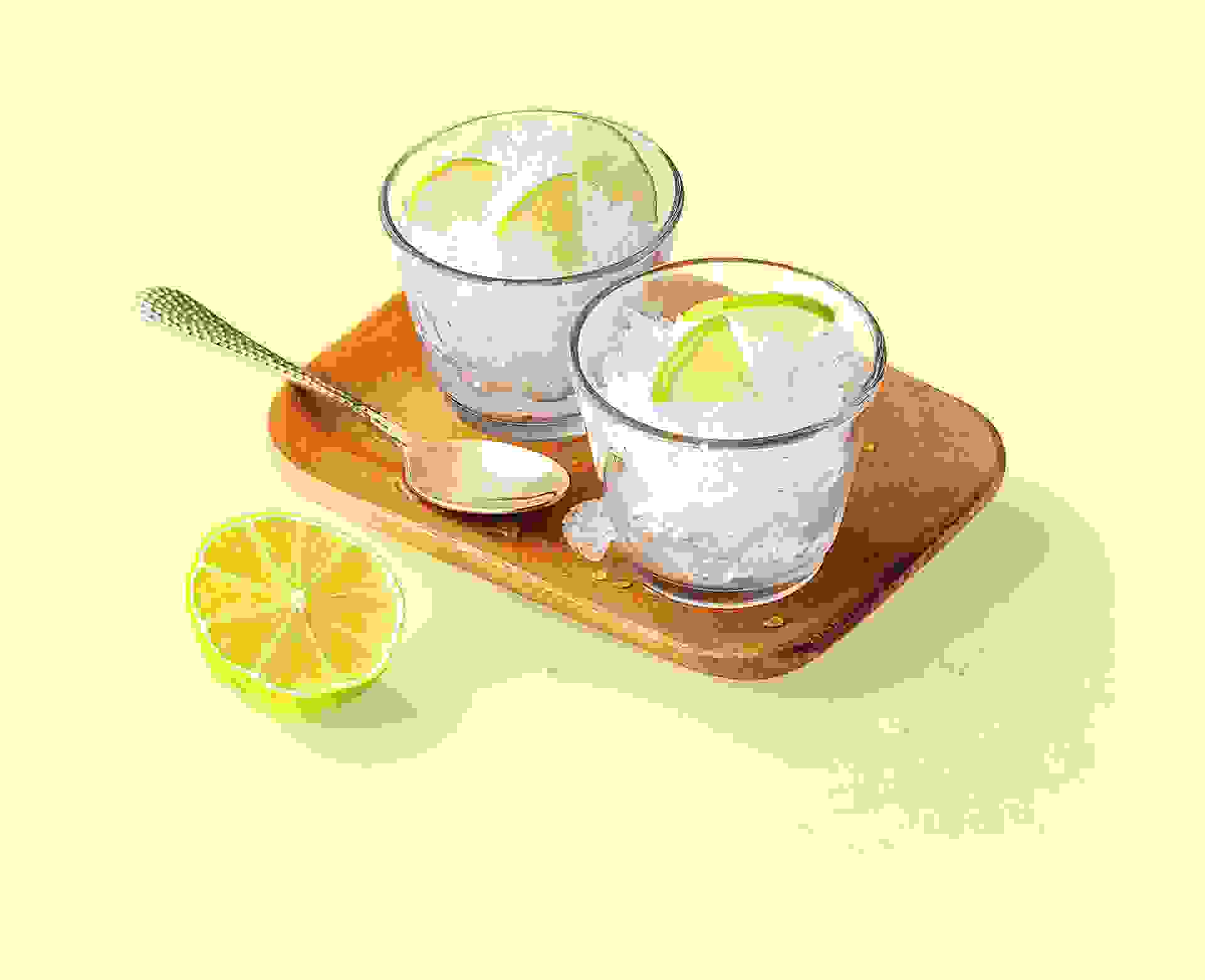 Cocktail Granité Citronné réalisé avec le sirop Citron vert, Citron Teisseire, servi dans un verre.